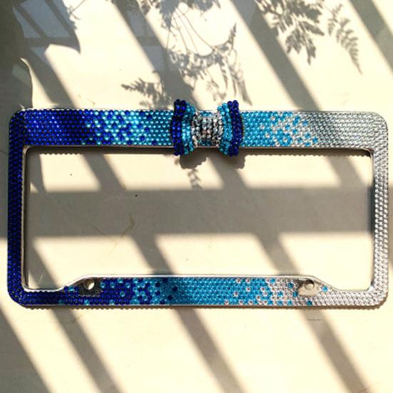 Рамка номерного знака со стразами и бантом для американского автомобиля