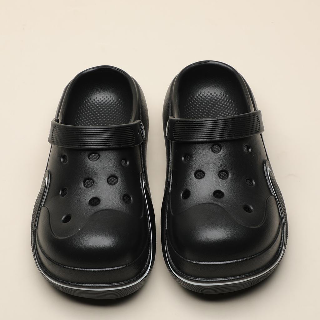 Пара обуви с отверстиями, новая летняя обувь, сандалии для пляжа у моря, уличные дышащие нескользящие шлепанцы с закрытым носком для женщин