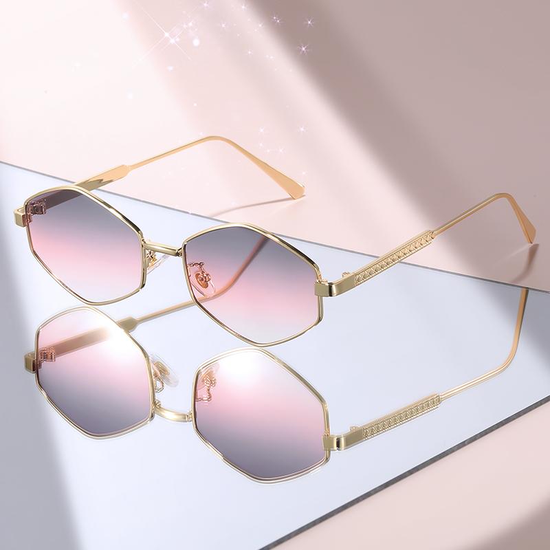 New Shiny Gold Geometric Sunglasses: Gradient Pink Lenses, Retro Octagon Frame for Beach & Fashion Outfits