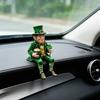 Сидящая фигурка лепрекона из смолы с горшочком и шляпой-трилистником Статуэтка-украшение персонажа ирландского фольклора