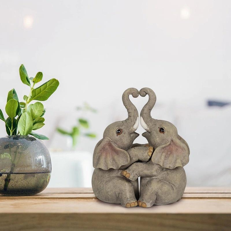 Creative Love Animal Hug Statue Resin Crafts Elephant Couple Hug Statue Wedding Anniversary Gift Birthday Home Decor