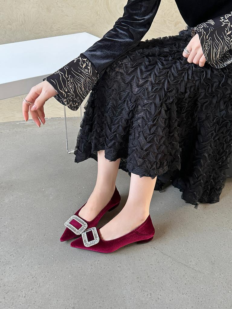 Модные женские туфли на плоской подошве с острым носком, осенние туфли на низком каблуке со стразами, пряжкой, бежевые/винно-красные/черные, повседневные мокасины, размер 35-39