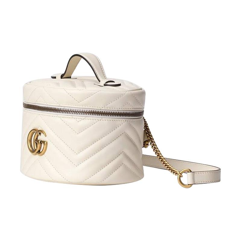 Gucci Женский мини-рюкзак-кроссбоди Gucci Marmont Matelassé из кожи, круглый, белый, для повседневного использования