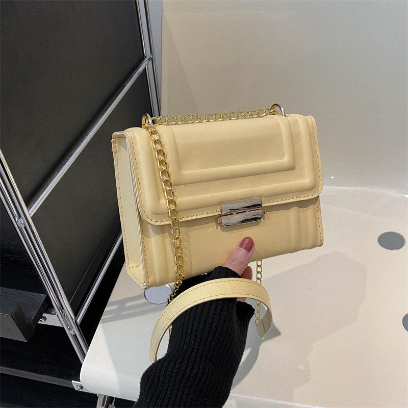 Весенняя новая модная сумка через плечо с цепочкой для женщин Простая и модная темпераментная и персонализированная сумка через плечо