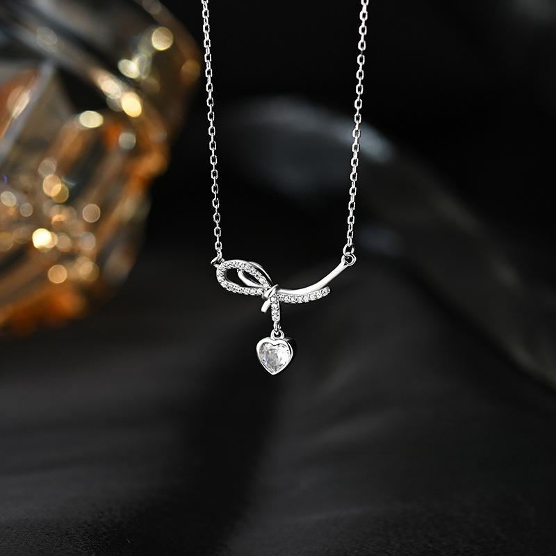 Ожерелье с завязанными узлом и бриллиантами, изысканная и модная цепочка на ключицу для поездок на работу, легкая роскошь и ощущение нового стиля высокого класса