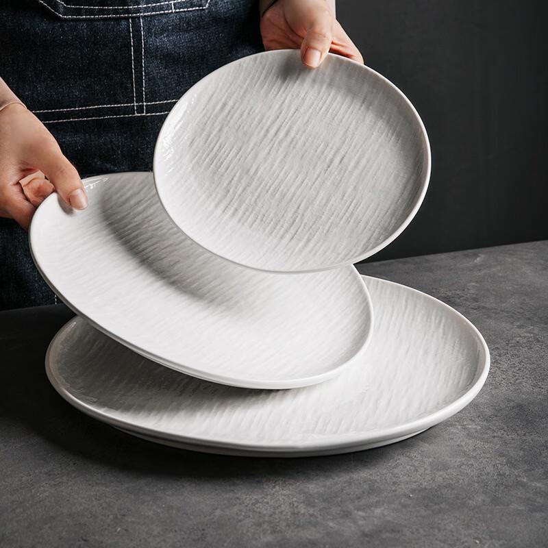 ZISIZ 12-inch Black Rock Pattern Dinner Plate