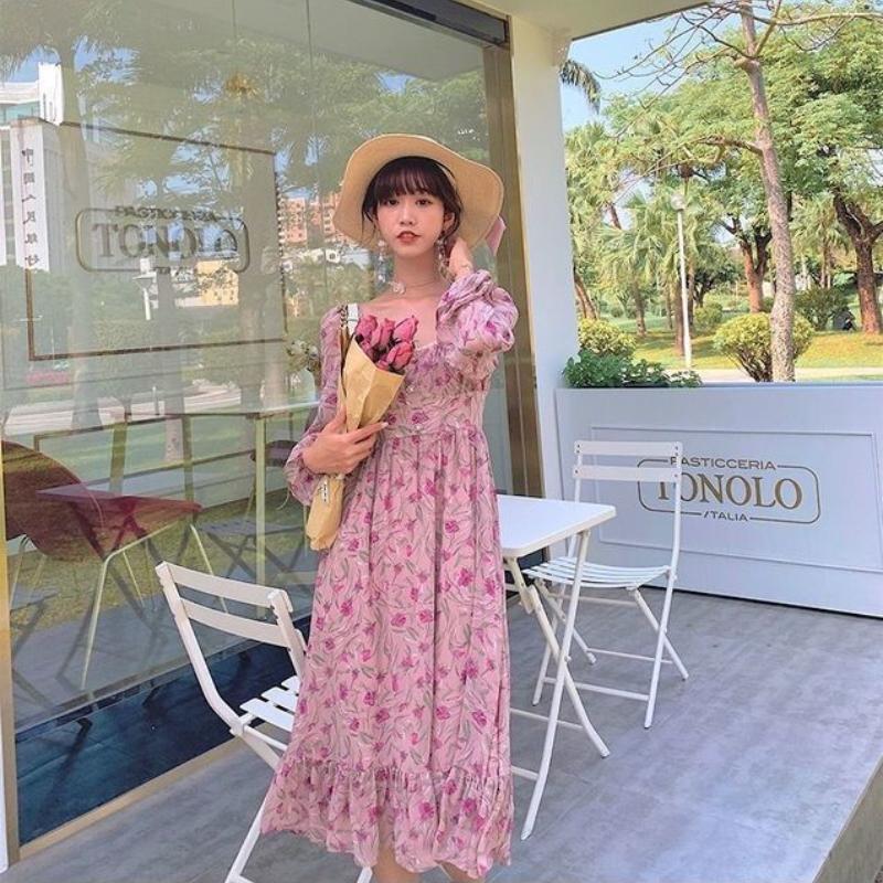 Французское винтажное шифоновое платье с квадратным вырезом и длинными рукавами, облегающее талию, жемчужные пуговицы, платье с розовым цветочным принтом, тонкий пояс, баска, платья с расклешенными рукавами