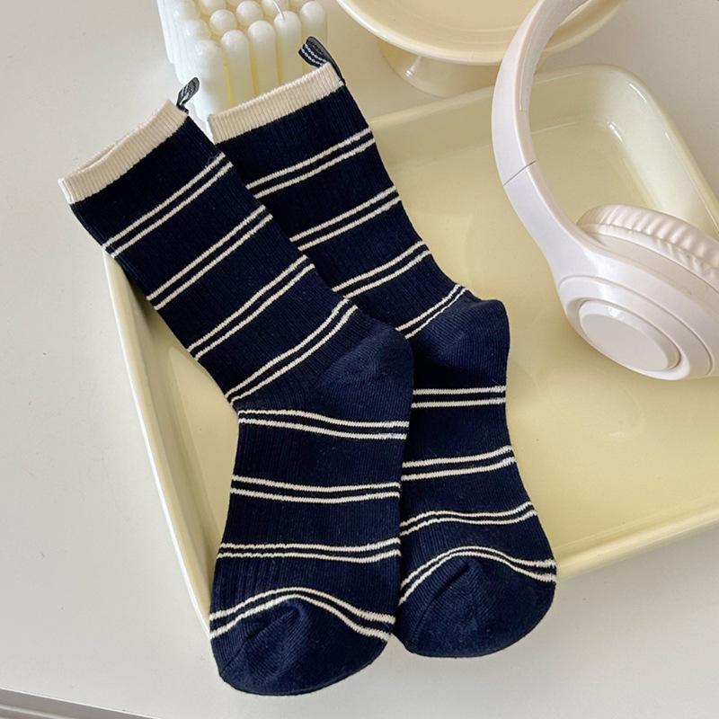 Women's Color-blocking Striped Autumn and Winter Sweat-absorbing Heel Fabric Label Mid-calf Socks Simple Pure Cotton Pile Socks