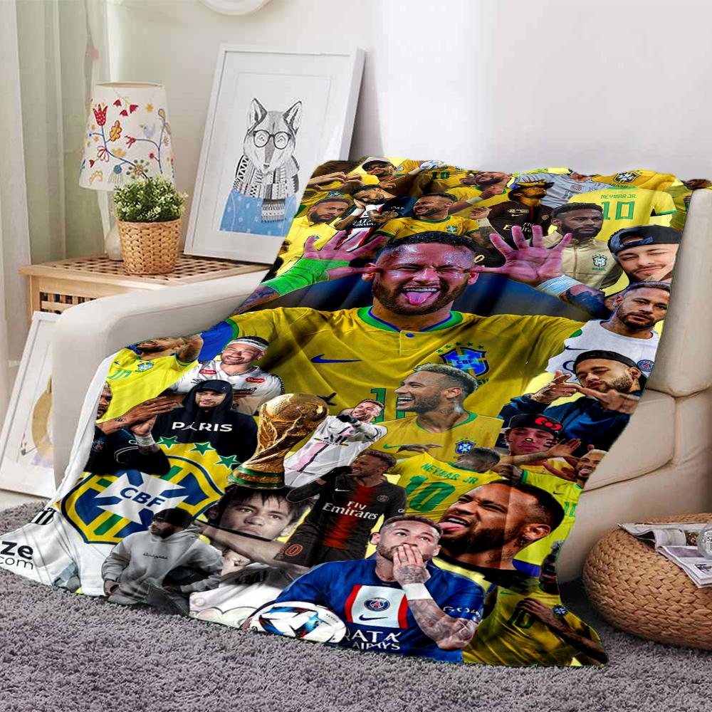 Soccer Player Victory printed flannel breathable and warm blanket, a stylish home gift, suitable for home, office and bedspread use. 15a145
