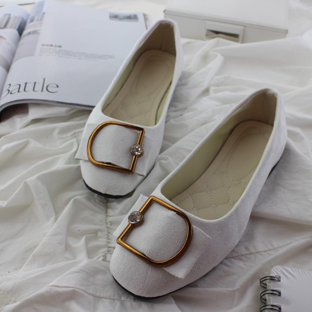 Женская обувь. Туфли на плоской подошве. Удобные повседневные туфли без шнуровки с квадратным носком большого размера, разноцветные.