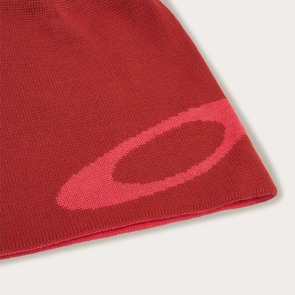 Oakley Ellipse Beanie Flame Red Men's (4CH)