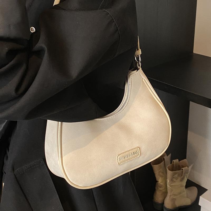 Niche design bag women's large capacity 2025 new autumn and winter retro shoulder underarm messenger bag commuter dumpling bag