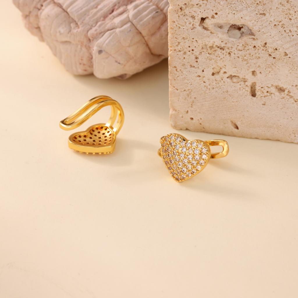 Vintage Luxury Zircon Heart Clip Earrings for Women Cooper Gold Color Crystal Earring 2026 New Fashion Wedding Zircon Gift