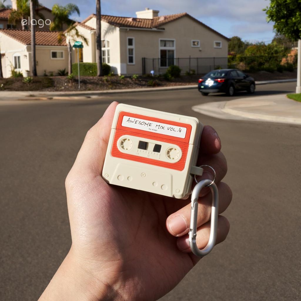 AirPods 4 Мягкий силикон с кассетной лентой Совместимый с беспроводной зарядкой 4-е поколение Кассетная лента Подвеска Классический белый красный [elago] Чехол, Ударопрочный,