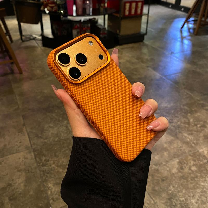 Magnetic Ultrathin Carbon Fiber Texture Phone Case For iphone 17Pro Max 16 Pro Frosted Skin Feel Wireless Charge Matte PC Cover