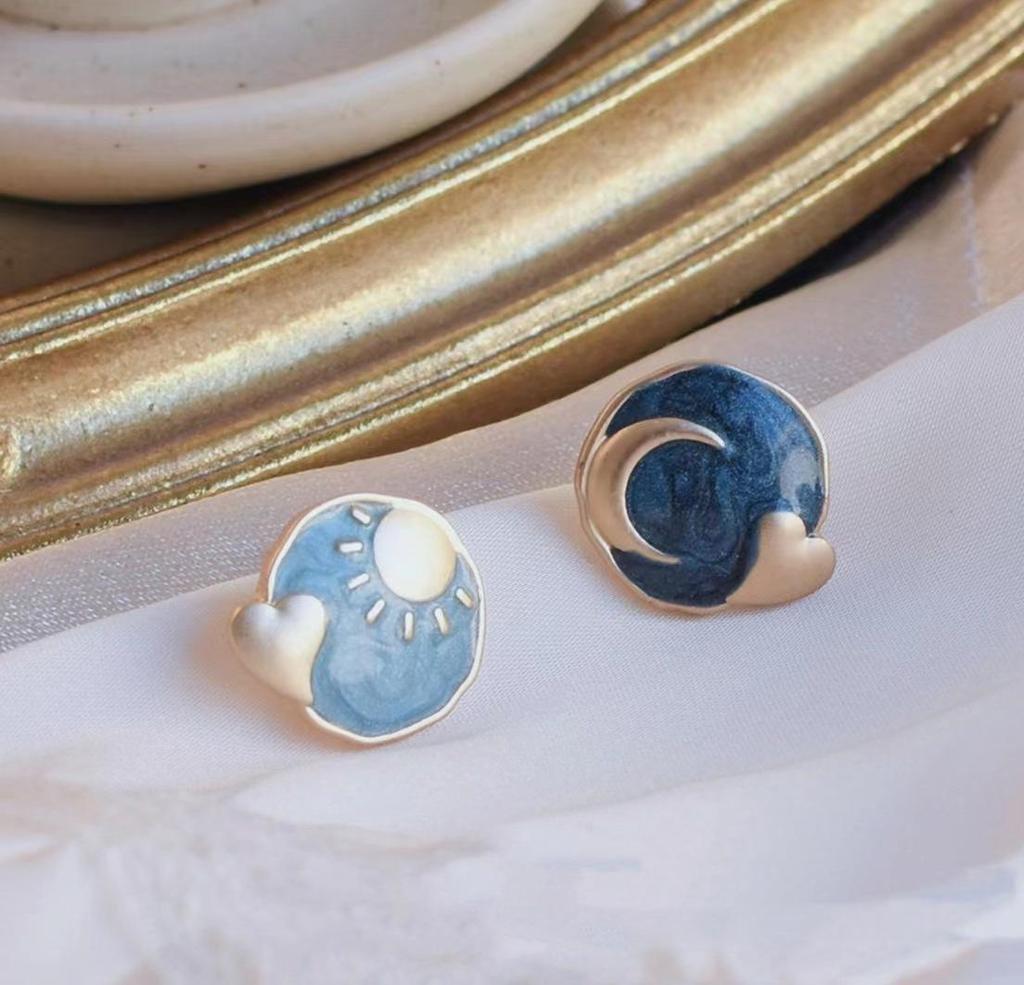 Корейские ретро-серьги «Солнце и Луна»