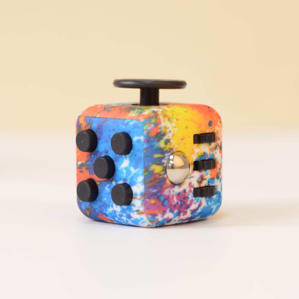 Игрушка Fidget Cube, снимающая стресс, тревогу и давление, отлично подходит для взрослых и детей [идея подарка] [расслабляющая игрушка] [средство для снятия стресса] [мягкий материал]