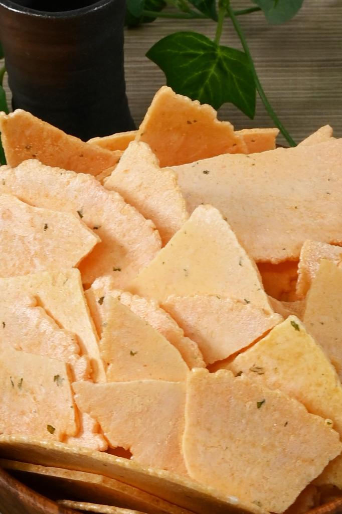 Креветки хрустящий рис выгодные закуски соевый соус вкус алкоголь вкусные рисовые крекеры Выгодные креветки хрустящие 600г [Официальный Цумамикура] крекеры,