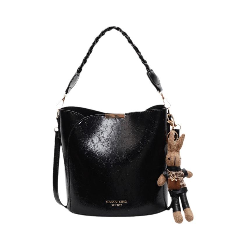 Premium Sense Niche Bag Women's Autumn and Winter 2025 New Retro Shoulder Messenger Bag Fashionable Women's Bucket Bag