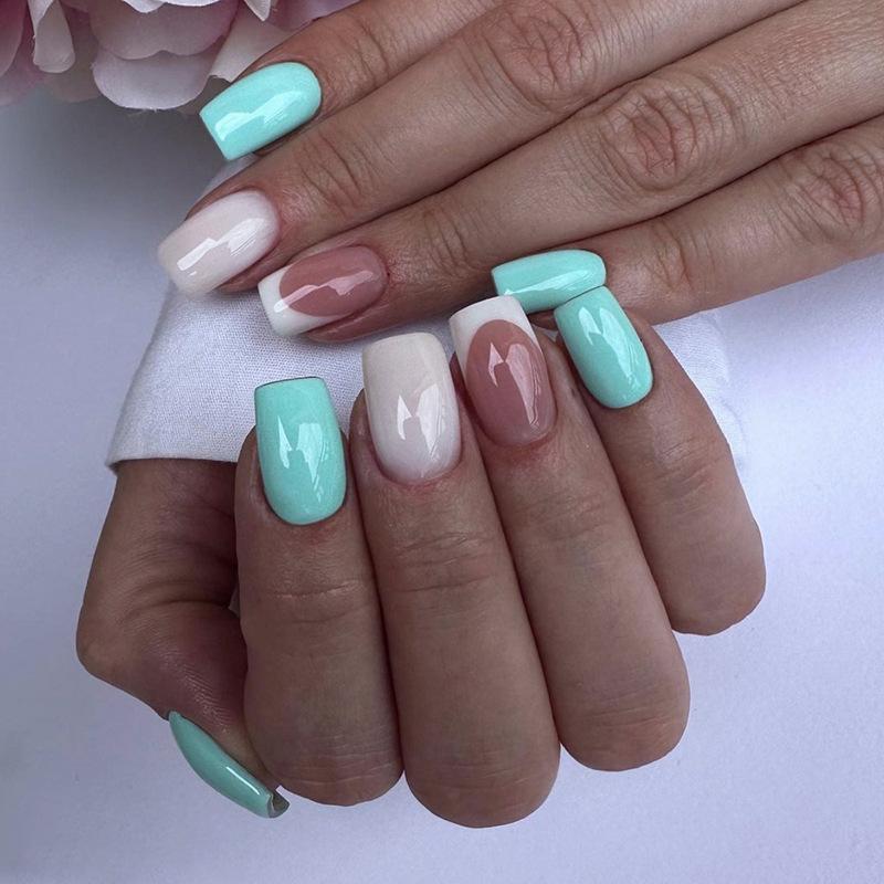 24Pcs Blue Mid-length Fake Nail with Shiny Sequins Design Wearable Square Head False Nails Simple French Finished Press on Nails