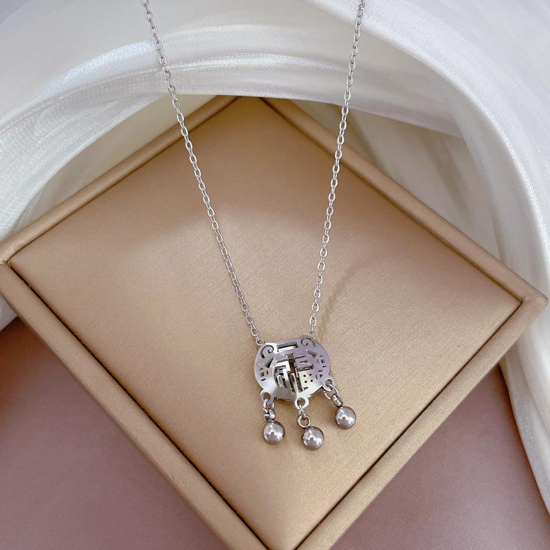Minimalist Blessing Character Long Life Lock Furnace Real Gold Necklace Female Collarbone Chain With Jewelry