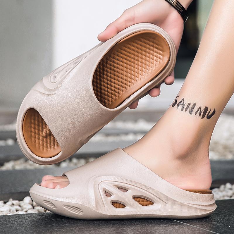 Мода 2025 Мужские роскошные домашние тапочки Летние новые мужские тапочки на толстой подошве для улицы Перфорированная пляжная обувь Ленивые кроссовки Крутые тапочки