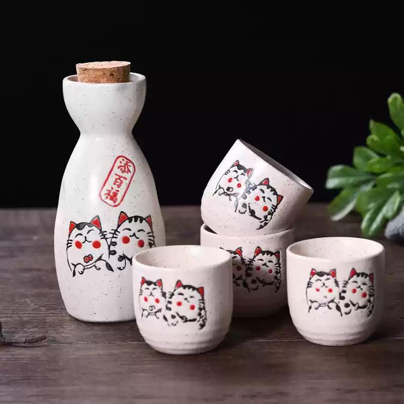 5-Piece Wine Set Japanese Maneki Neko Ceramic Sake Set (1 TOKKURI Bottle 200ml and 4 OCHOKO Cup) Lucky Cat Drinkware