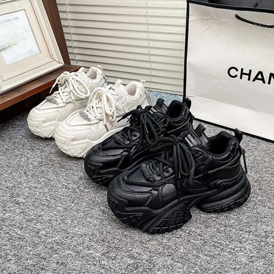 Модная обувь на толстой подошве с внутренней платформой, увеличивающей рост, кроссовки для папы, женская, 2025, осень, новинка, модная обувь для спорта и отдыха на мягкой подошве из губчатого торта