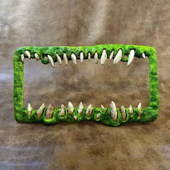 Хэллоуин Ужас Рамка для номерного знака Универсальная посадка Простая установка Погодоустойчивый Держатель номерного знака Украшение автомобиля Знак