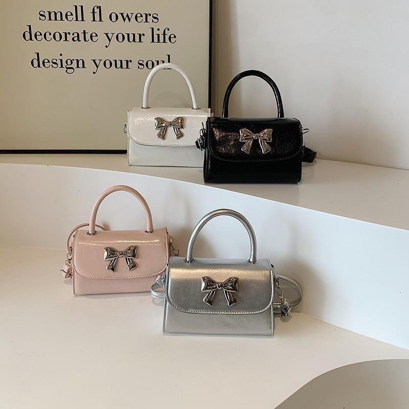 Urban Style Small Square Purse With Magnetic Closure And Inner Phone Pocket For Women