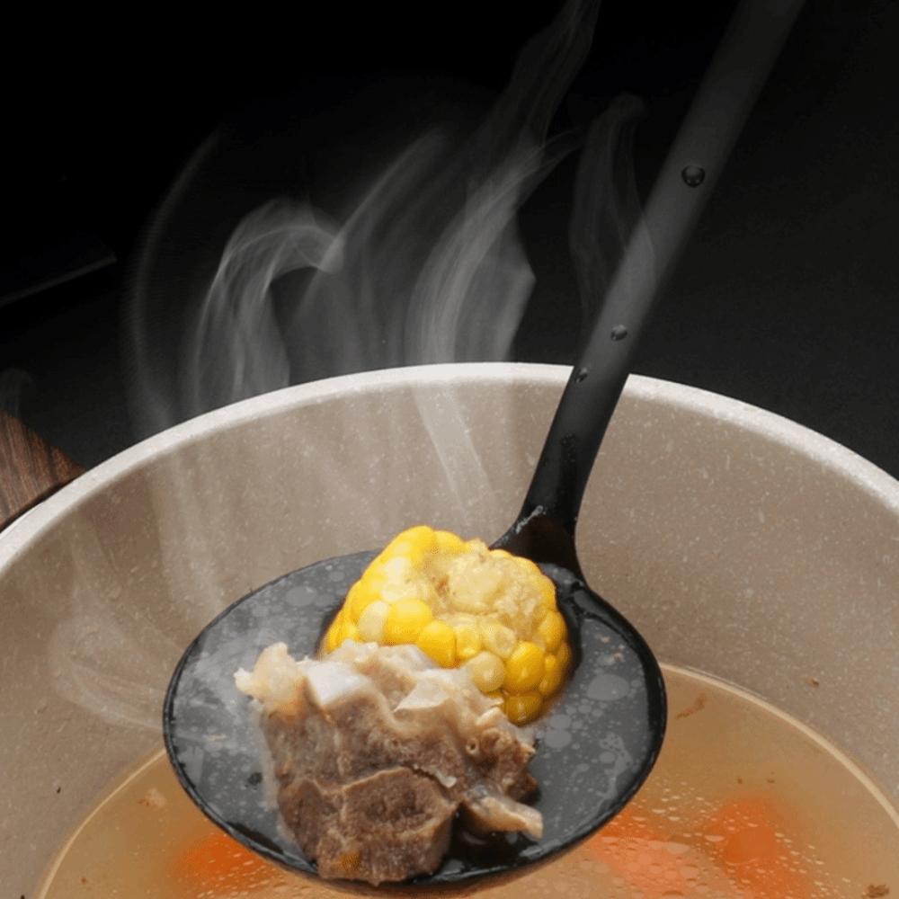 Chinese-style Iron Wok Spatula Wood Long Handle Strainer Spoon Durable Frying Scoop Chef