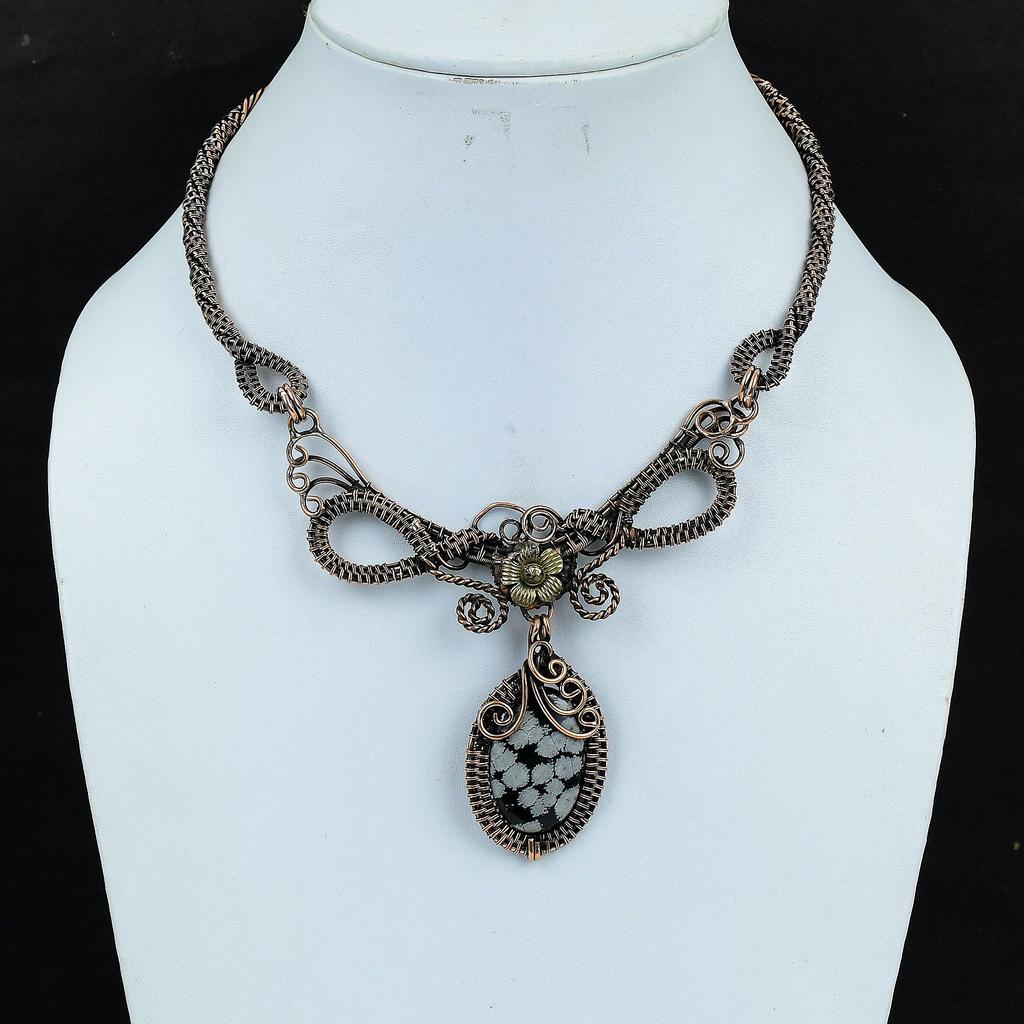 Ожерелье из обсидиана снежного, обернутое медной проволокой 999 пробы, ожерелье из драгоценного камня ручной работы, изящное ювелирное украшение, ожерелье с регулируемой цепочкой, подарок для нее