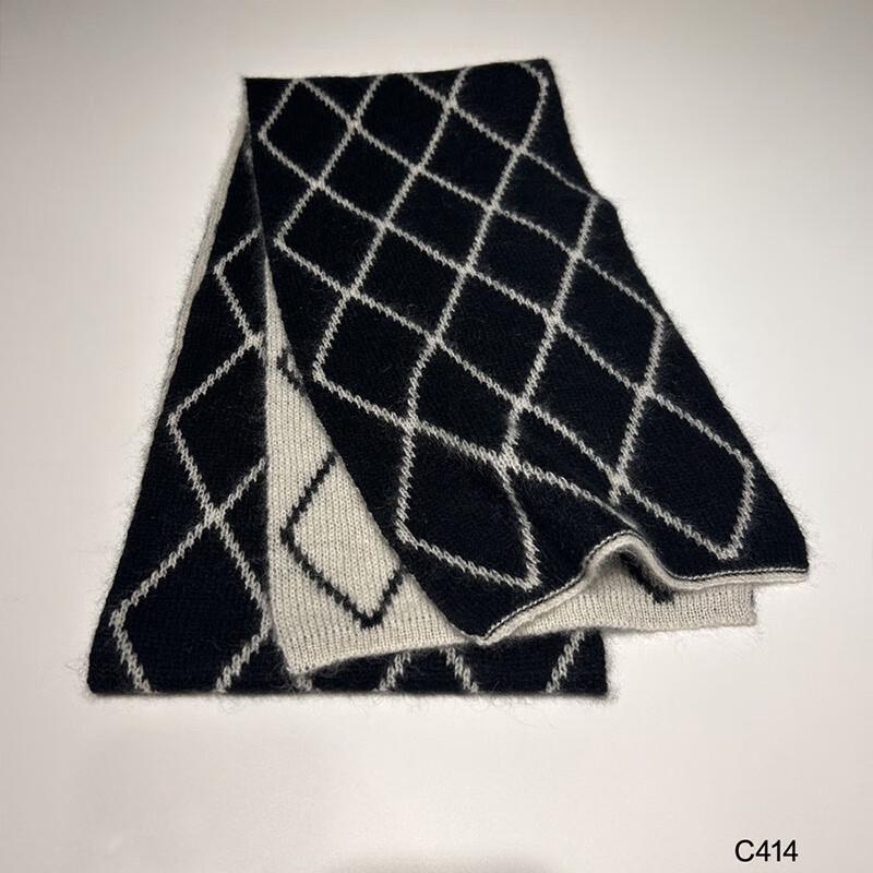 G·TENNA NX-C414 Women's Reversible Cashmere Scarf