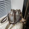 Fashionable Small Bags for Women In Winter New Trendy Fashionable Fashionable Hand-held Crossbody Bag Casual Bucket Bag
