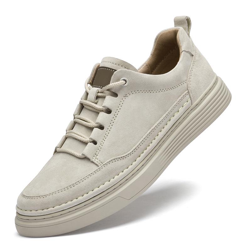 "Men's Large Genuine Leather Casual Shoes: Versatile, Trendy, Breathable, Hand-Sewn Retro Sneakers with Round Toe (Sizes 45-47)"