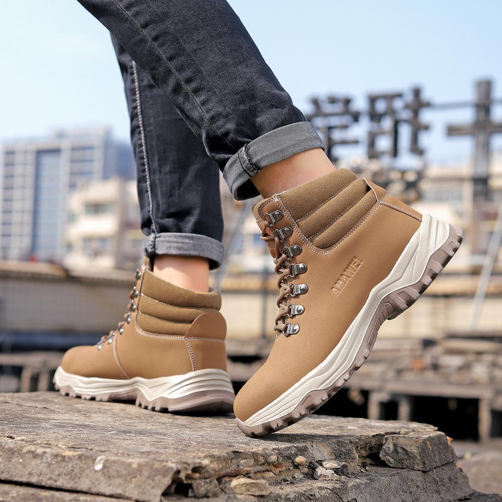 Steel Toe Safety Shoes Men, Anti-Puncture Anti-Smash Non Slip Industrial Work Boots Light Protection Brown Waterproof Boots