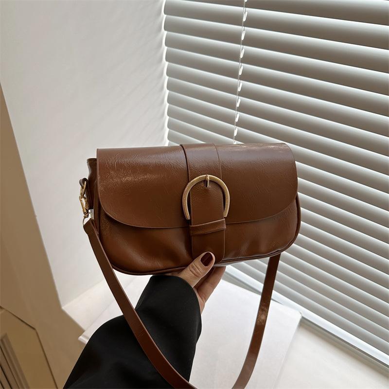 Korean version of retro simple small bag women's 2025 spring new trendy fashion messenger bag texture foreign style underarm small square bag