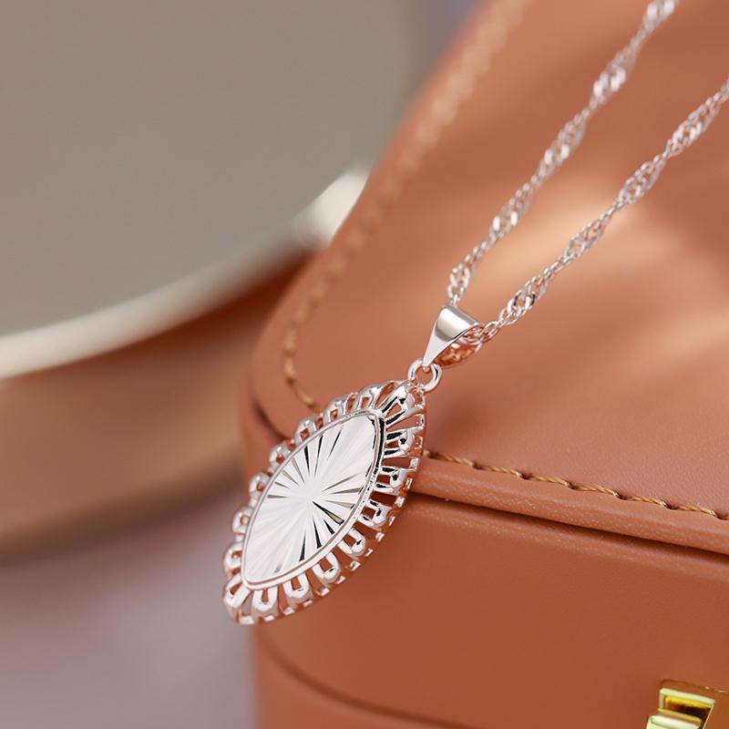Personality Embossed Geometric Pendant Necklaces Gold Color Fashion Water Wave Chain Jewelry