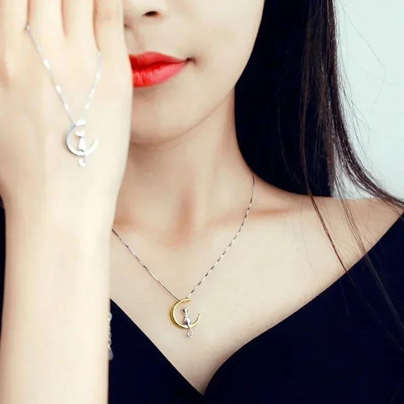 Exquisite Creative Gifts Silver Cat Moon Pendant Necklace Romantic Charm Alloy Chain Necklace Cute Elegant Jewelry Accessories
