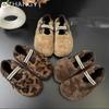 Модные женские туфли из хлопка с меховым леопардовым принтом, туфли на плоской подошве и бисером на платформе, женские 2025, трендовые зимние повседневные теплые платья с бантом, удобные зимние сапоги Mujer