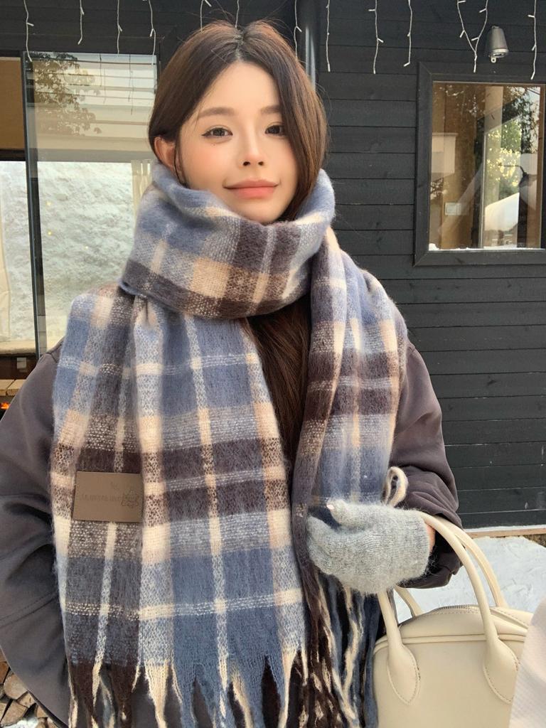 Red scarf women's winter Korean atmosphere 2025 new plaid couple warm thickened shawl scarf neck protection