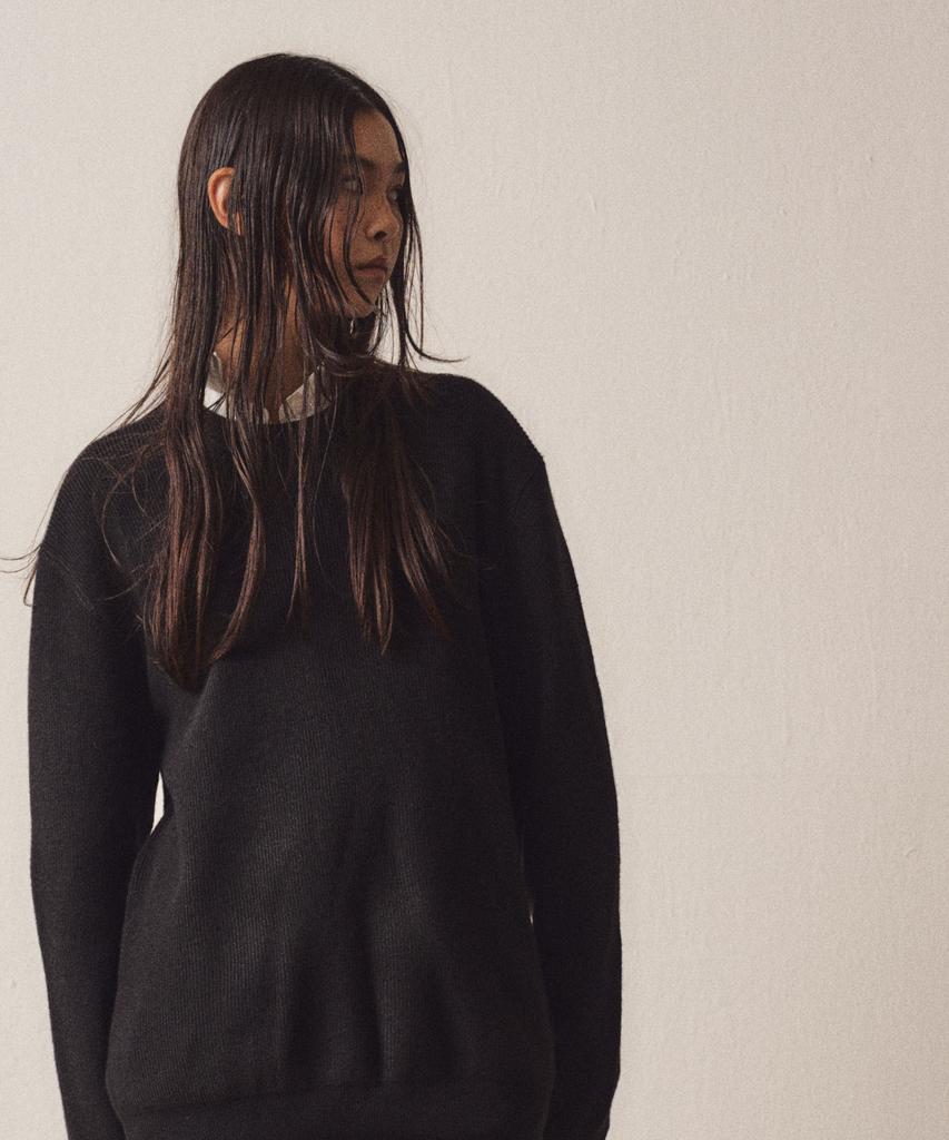 EZIO WOMEN W Soft Filling Round Knit_Black