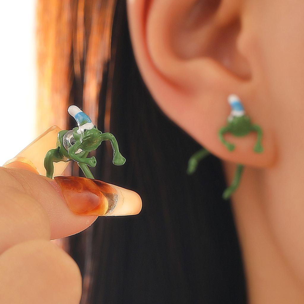 Забавные Милые Зеленые Лягушки Жабы Животные Серьги-гвоздики Для Женщин Мужчин Лягушка Носит Шапку Санты Пирсинг Серьги Рождественская Вечеринка Ювелирные Изделия
