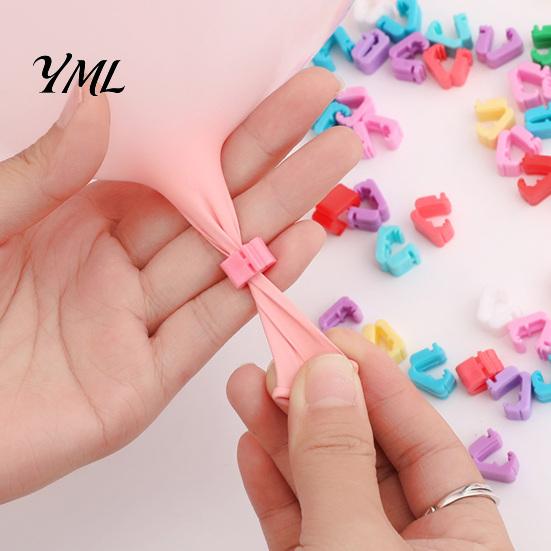 Balloon Fastener Clips 100Pcs Knot Tying Tool, Plastic Clip Sealer for Party Decoration Tools Decor, Quick Seal Wedding Birthday, Reusable Closure