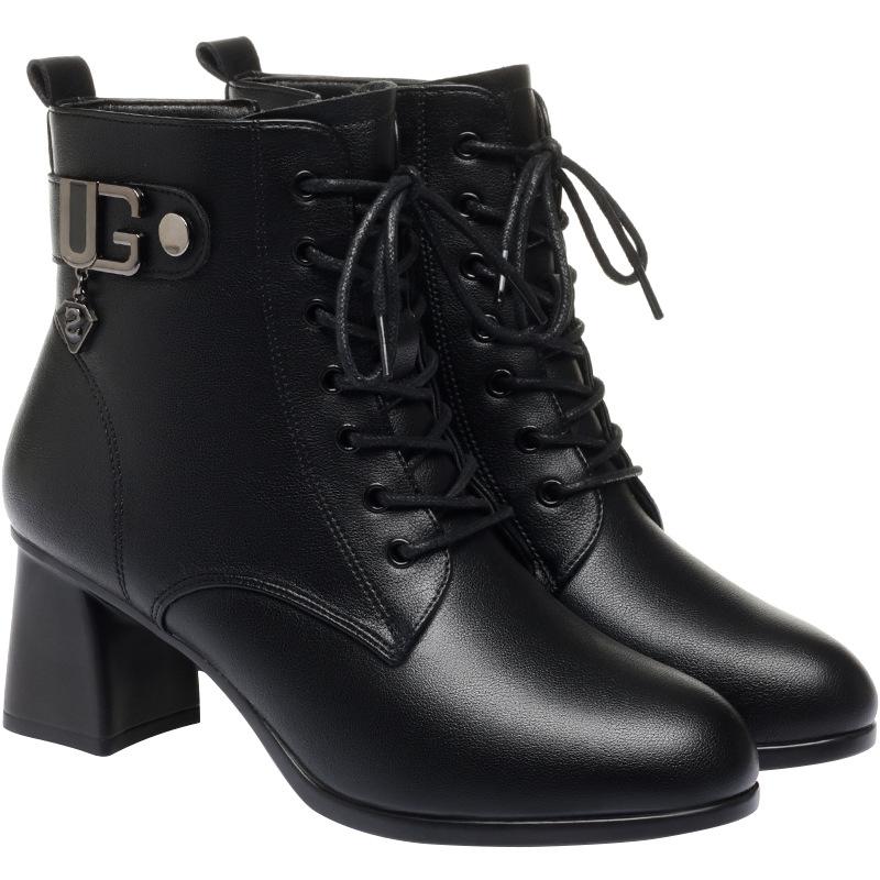 Coarse Heel Short Boots Women's Martin Boots Low Top Black British, New Winter Fleece Boots Medium Heel Spring and Autumn Single Boots