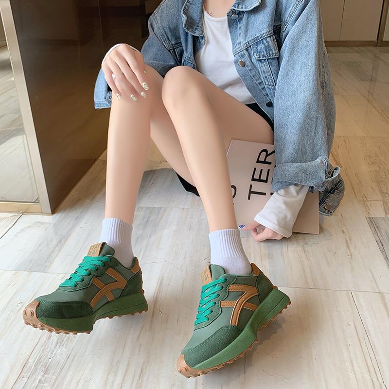 Classic Women Shoes Retro Light Suede Running Shoes Breathable Women Sneakers Damping Jogging Sport Shoes for Women Trainer