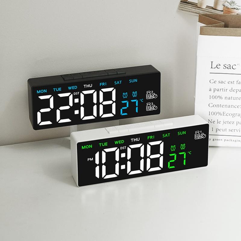 Цифровой будильник ТЕМП Дата Неделя 3 Напоминания о приеме лекарств 2 Будильника 3 Уровня Яркости USB Выход Порт для зарядки 12/24H Светодиодные часы