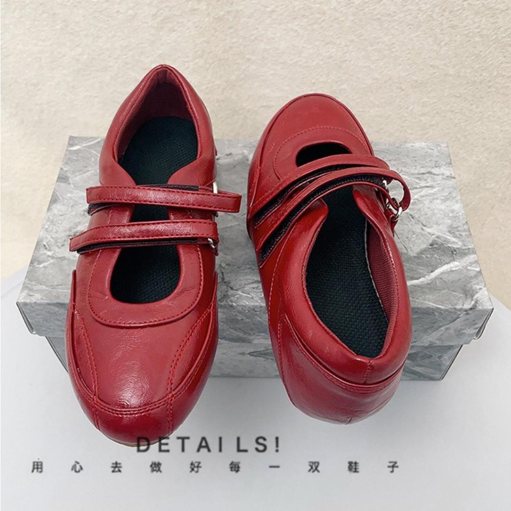 Туфли-лодочки для женщин, ретро, красная внутренняя часть, увеличивающие рост, французские туфли Мэри Джейн для женщин, новинка 2025 года, одинарные балетки с пряжкой
