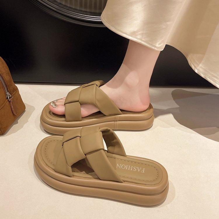 2025 лето новая корейская версия толстой подошвы повседневные плетеные односложные классные тапочки квадратные подошвы мягкие пляжные сандалии женские