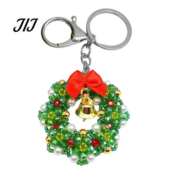 Decorative Handbag Charms Handmade Christmas Beaded Keychain, Xmas Tree Wreath Gift Box Bell Key Ring Santa Keyring, Backpack Hanging Decor for Party